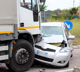Recovering Damages After a Truck Accident | Welcenbach Law Offices - t2